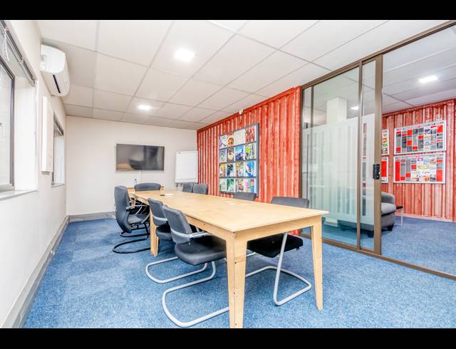 625M² OFFICE FOR SALE IN PARKTOWN
